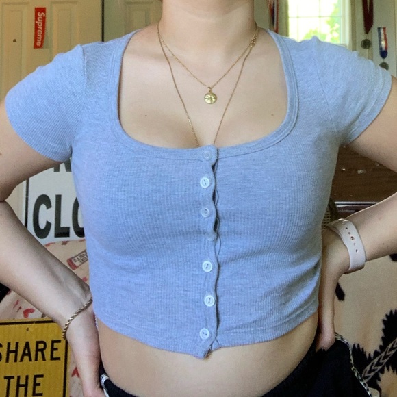 American Apparel button down crop top - Picture 3 of 3